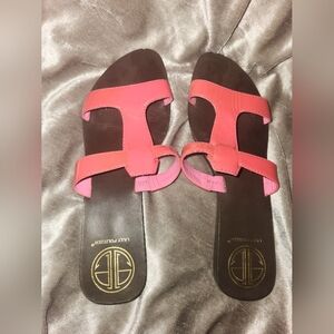 8M Lilly Pulitzer Princess Pink Phipps Slide Patent Leather Sandals,Gold Logo